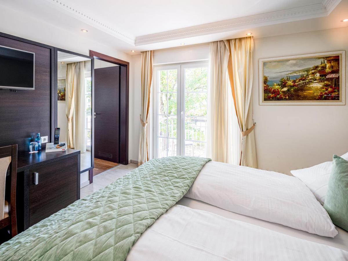 Kristallhotel Fettehenne Leverkusen Kültér fotó